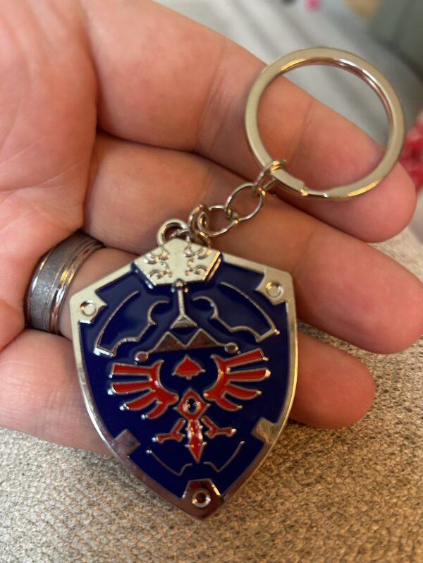 Hylian/Hyrule Shield Keychain - Image 2